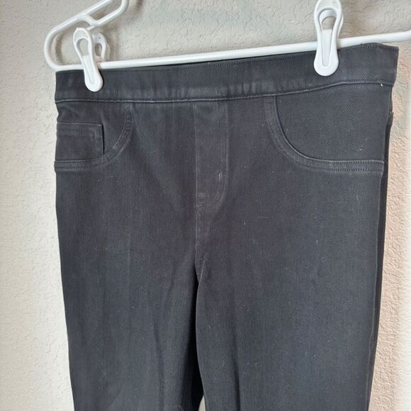 Spanx Black Pull-On Style Skinny High Rise Jeans - Size Medium - EUC - Picture 3 of 4